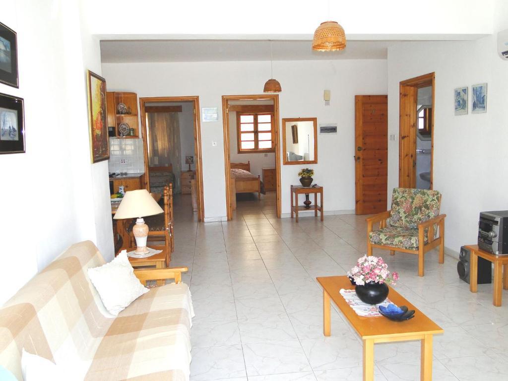 Ampelokipi Holiday Apartments Pissouri Kamer foto