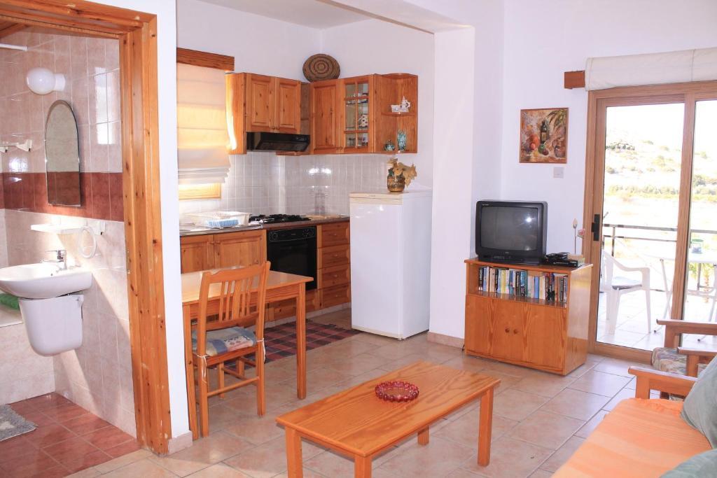 Ampelokipi Holiday Apartments Pissouri Kamer foto