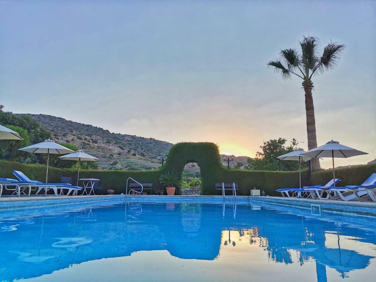 Ampelokipi Holiday Apartments Pissouri Buitenkant foto