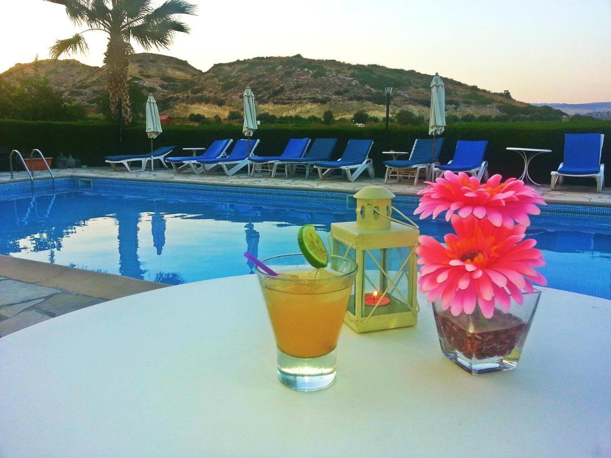Ampelokipi Holiday Apartments Pissouri Buitenkant foto